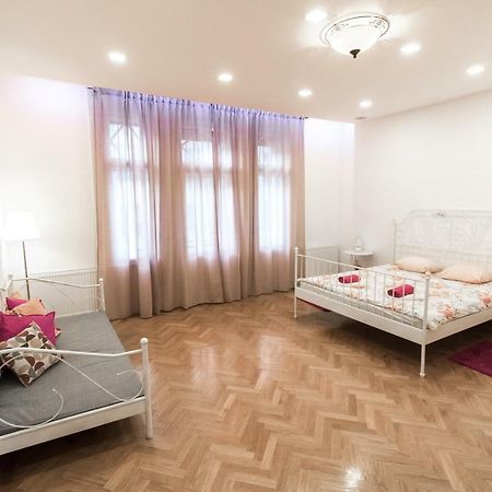 Apartment Luna Zagreb Exteriör bild