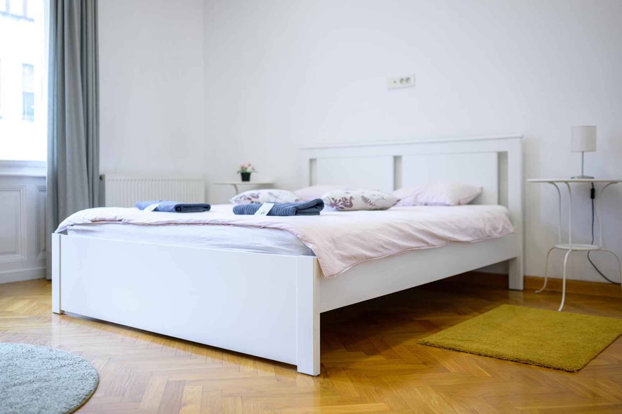 Apartment Luna Zagreb Exteriör bild