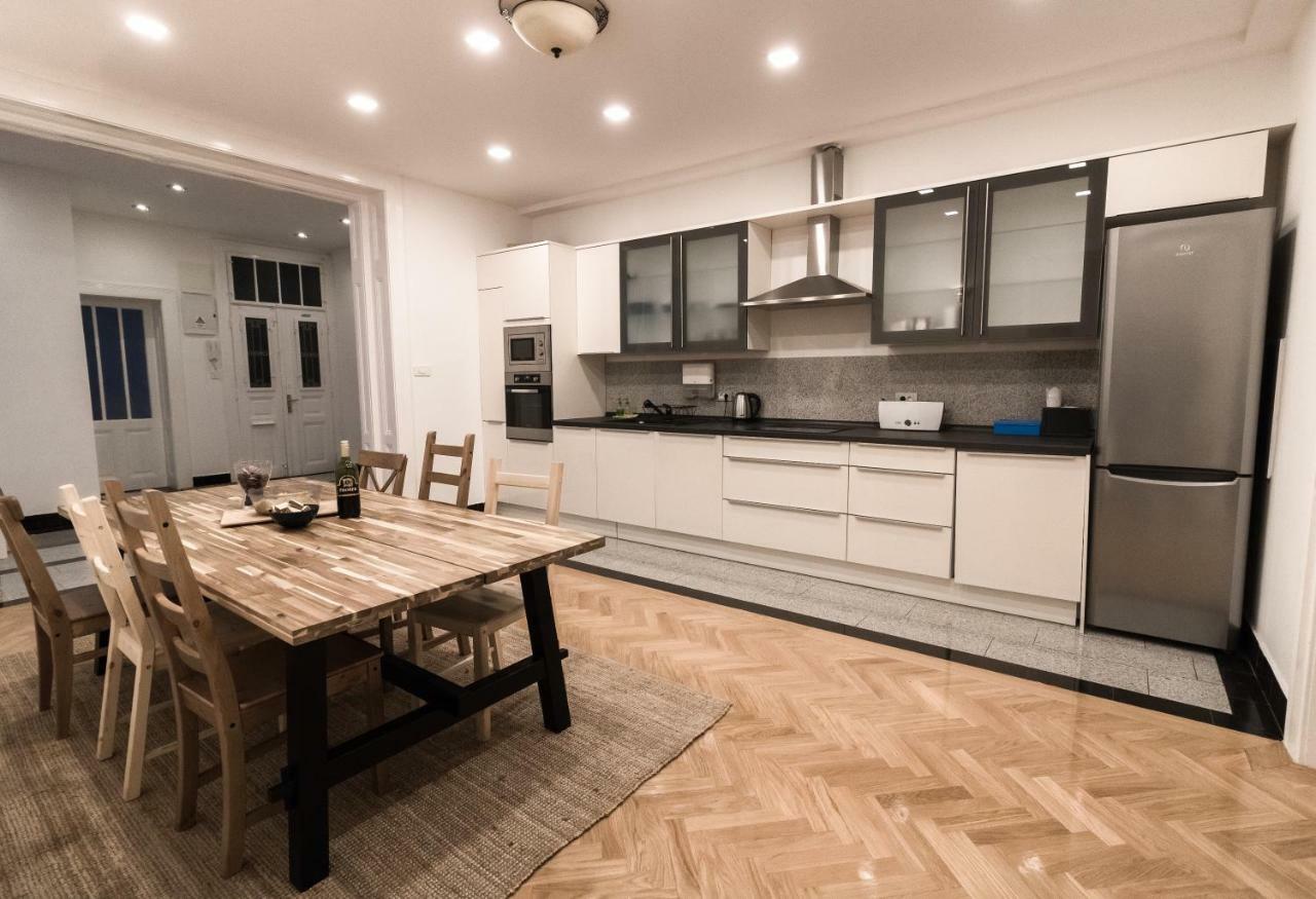 Apartment Luna Zagreb Exteriör bild