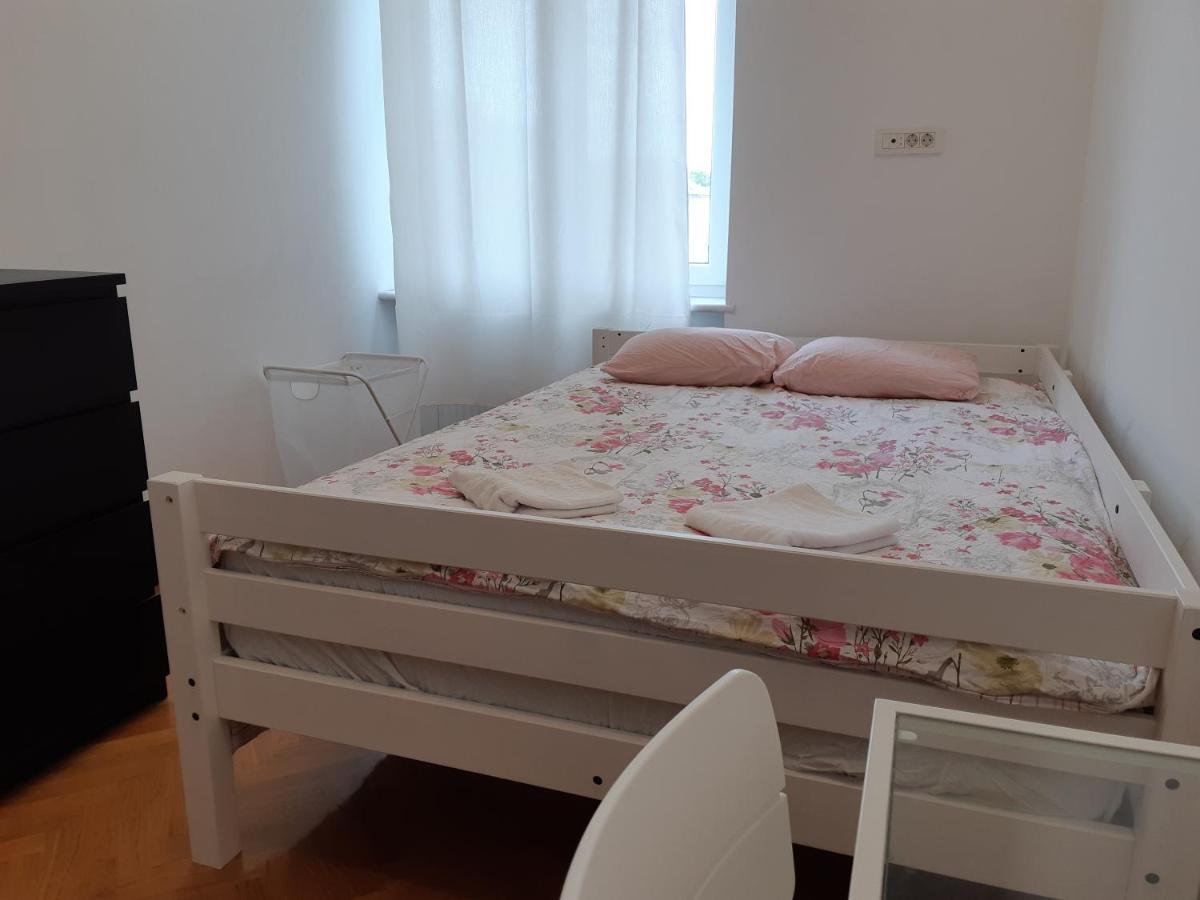 Apartment Luna Zagreb Exteriör bild
